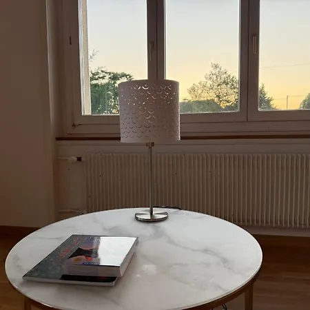 شقة New In 3 Bedrooms And Spacious برن