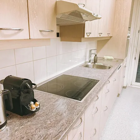 New In 3 Bedrooms And Spacious شقة برن