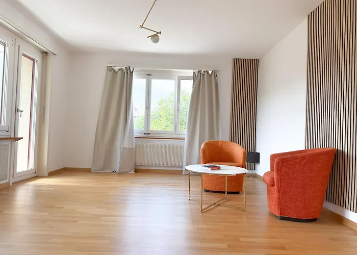 アパート New In 3 Bedrooms And Spacious *