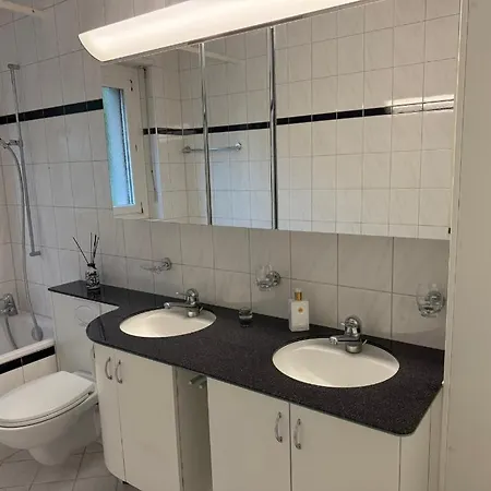 New In 3 Bedrooms And Spacious * Bern