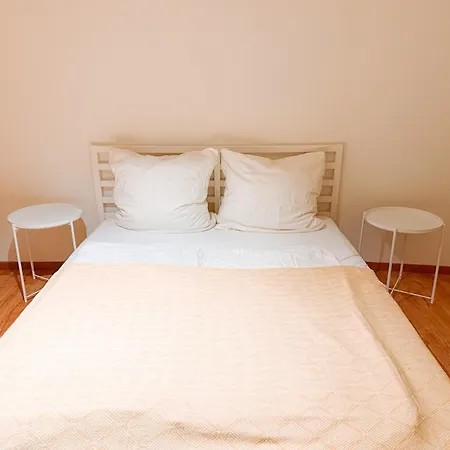 Lägenhet New In 3 Bedrooms And Spacious *